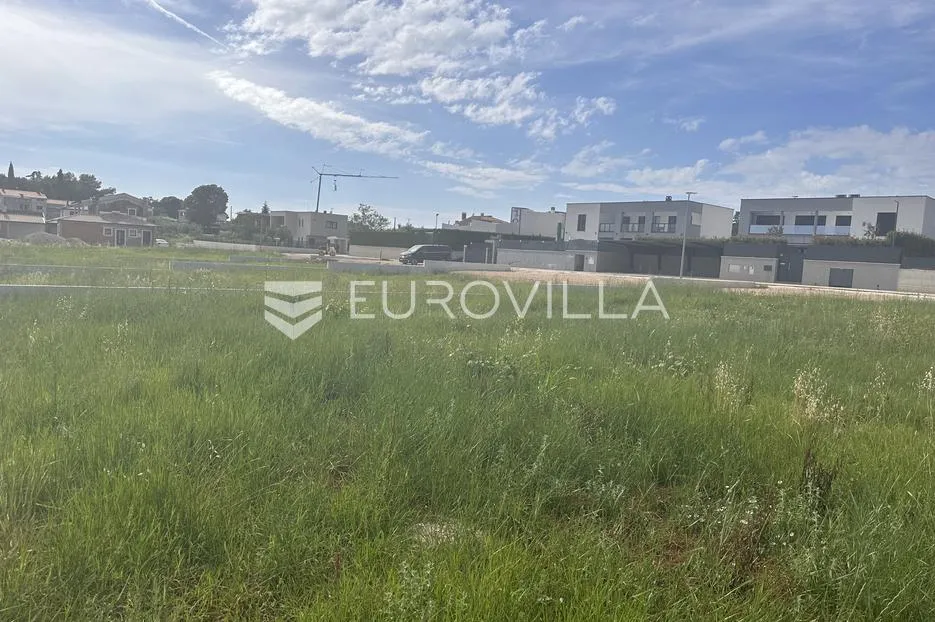 istra, kaštelir, građevinsko zemljište 808m2 s projektom i pravomoćnom građevinskom dozvolom - slika 14