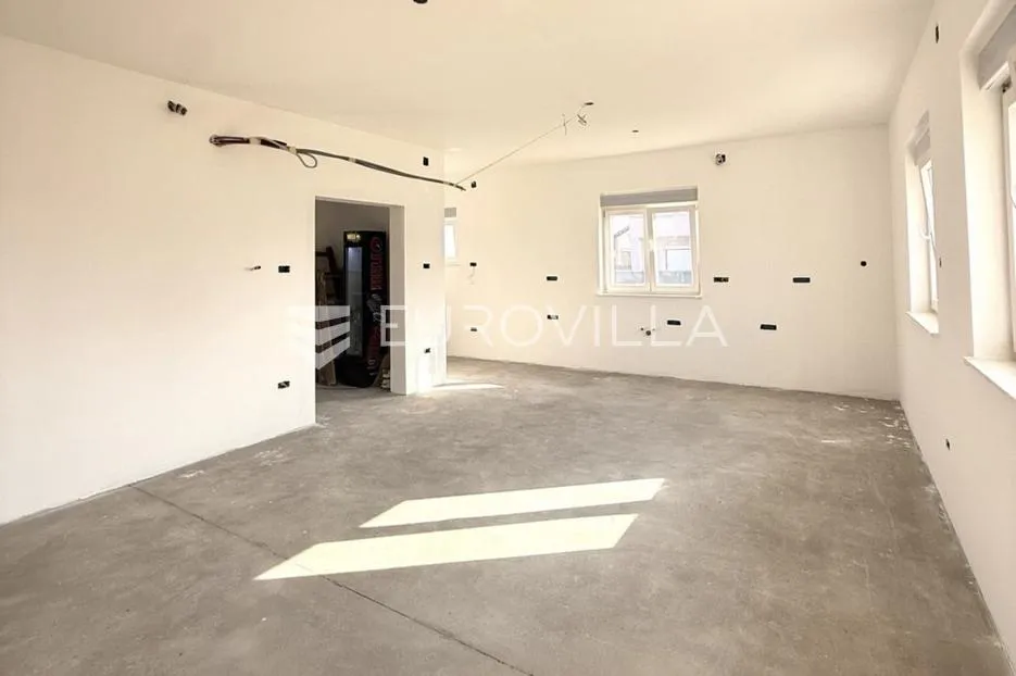 rugvica, samostojeća kuća s okućnicom, 584 m² - slika 5