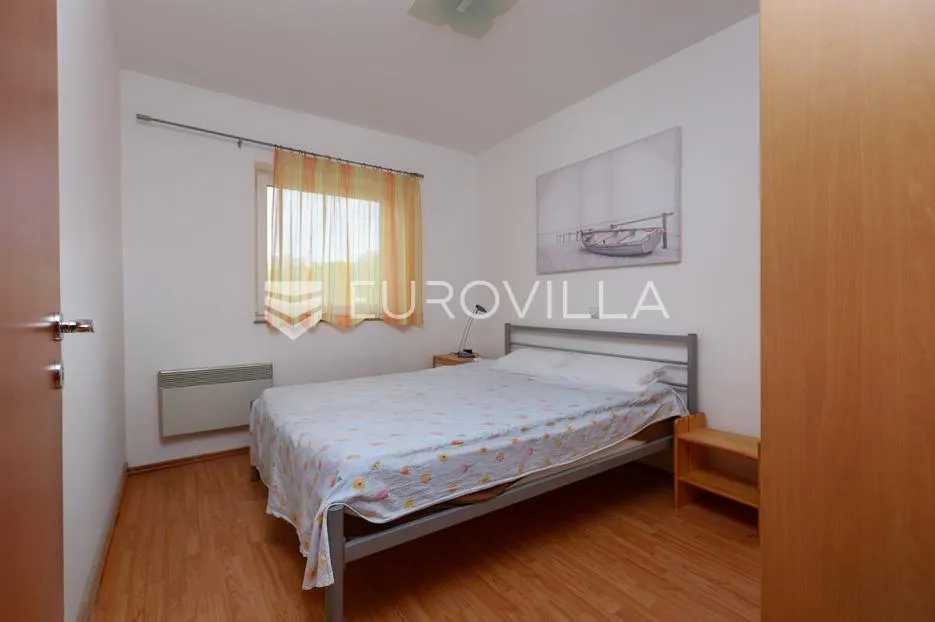 novi vinodolski, dvosobni stan od 54 m² s prekrasnim pogledom i potkrovljem od 30 m² - slika 9