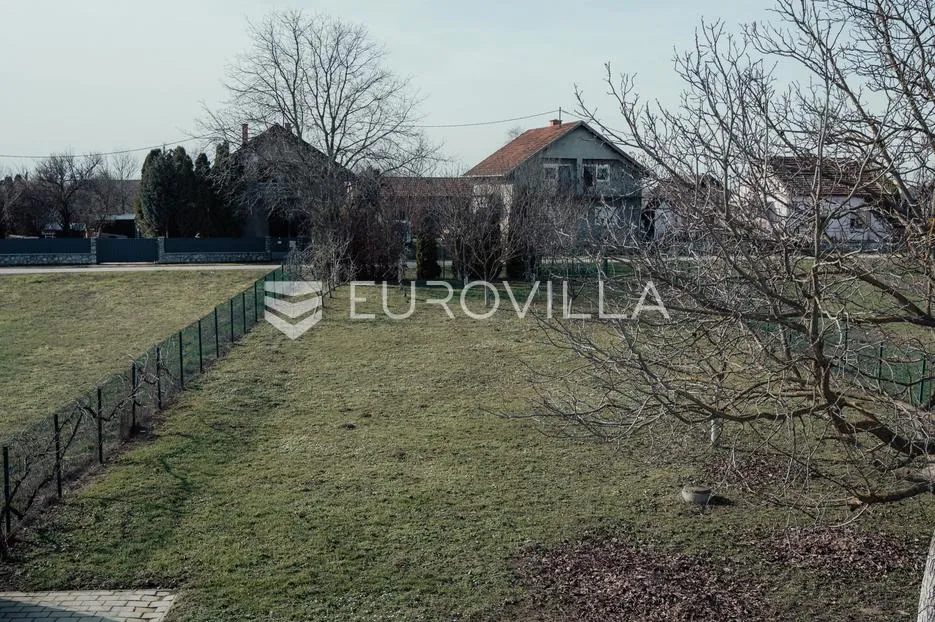 vinkovci, mirkovci, velika kuća s prostranim dvorištem - slika 34
