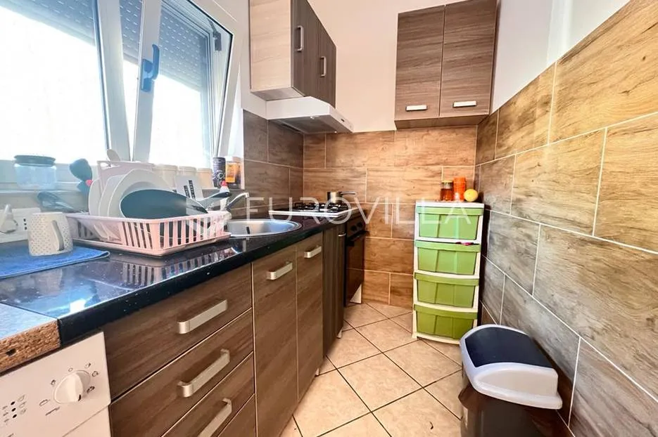 istra, rovinjsko selo, kuća u nizu od 90 m² u mirnom okruženju - slika 7