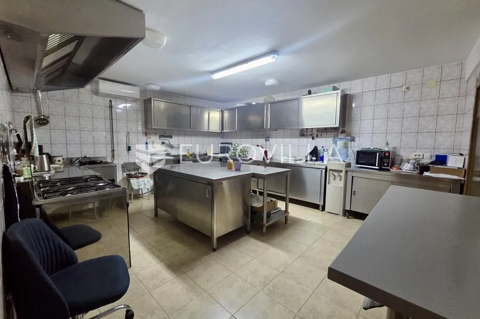 slavonski brod, brodsko vinogorje, pansion sa 20 soba i restoranom, odlična investicijska prilika - slika 11