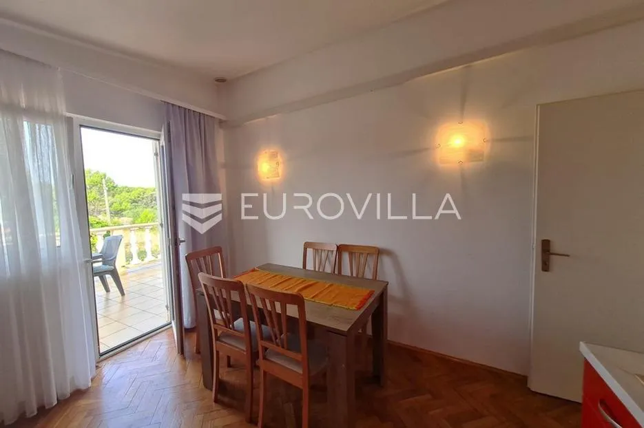 vir, samostojeća kuća, 130 m od plaže s dva odvojena apartmana - slika 35