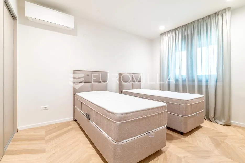 zagreb, bogovićeva, luksuzan četverosoban penthouse 150 m² - slika 6