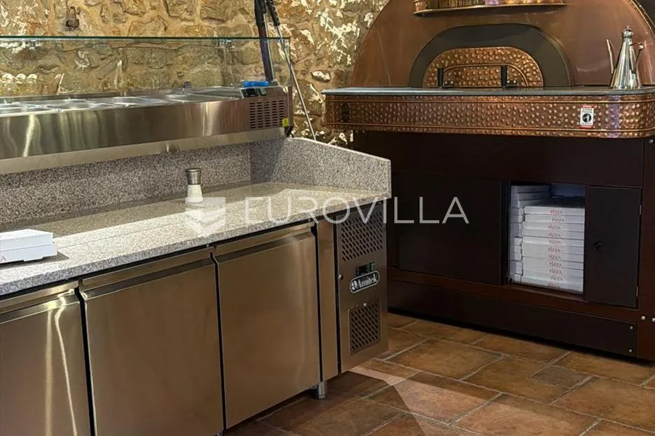 crikvenica, najam restorana s terasom u centru, uređen, terasa, pogled na more - slika 15