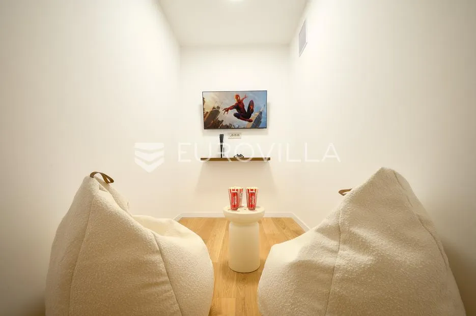primošten, novogradnja, jedinstvena vila s bazenom - slika 51