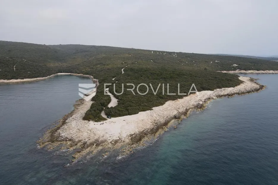 istra, kavran, poljoprivredna parcela 327 m², 100 m od mora - slika 1