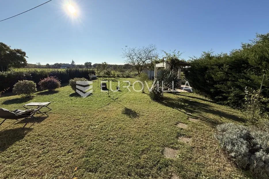 istra, muntić, osunčana samostojeća kuća 103 m² na mirnoj lokaciji s lijepom okućnicom - slika 5