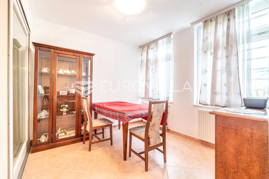zagreb, pantovčak, dvosoban stan nkp 48 m2 + vpm - slika 10
