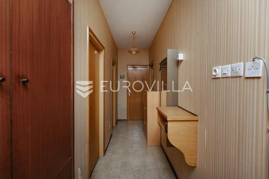 sunger, kuća s tri stambene jedinice - slika 44