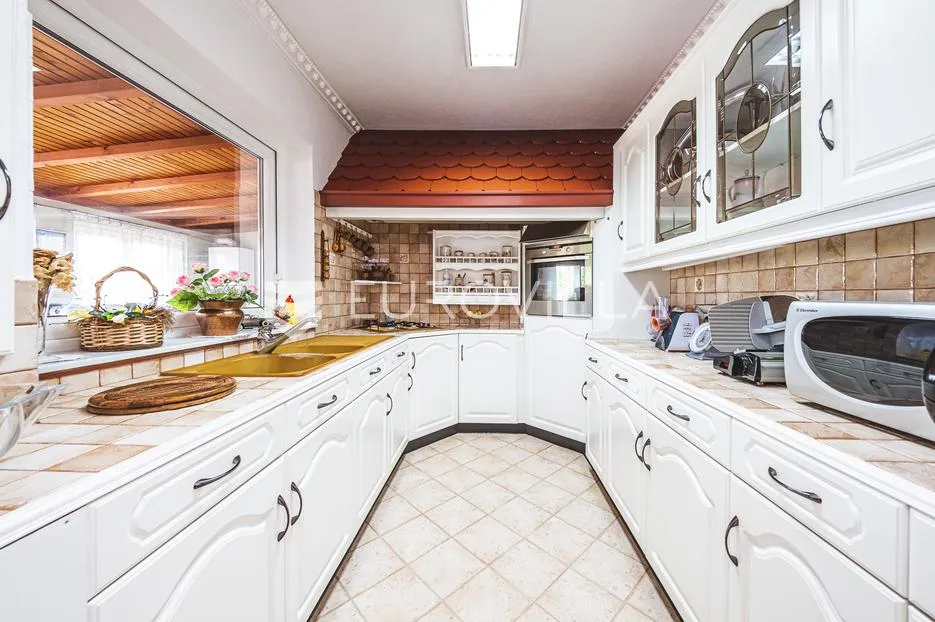donja pušća, elegantna obiteljska kuća, 396 m2 brp - slika 17