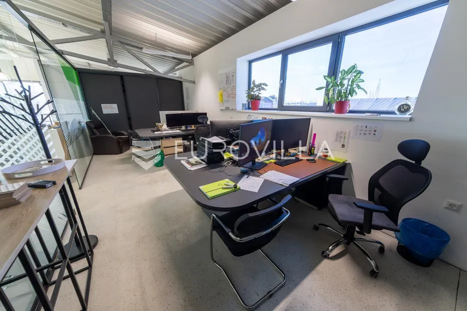osijek, prodaja najam poslovni kompleks, 2.100 m² na zemljištu od 4200 m² - slika 5