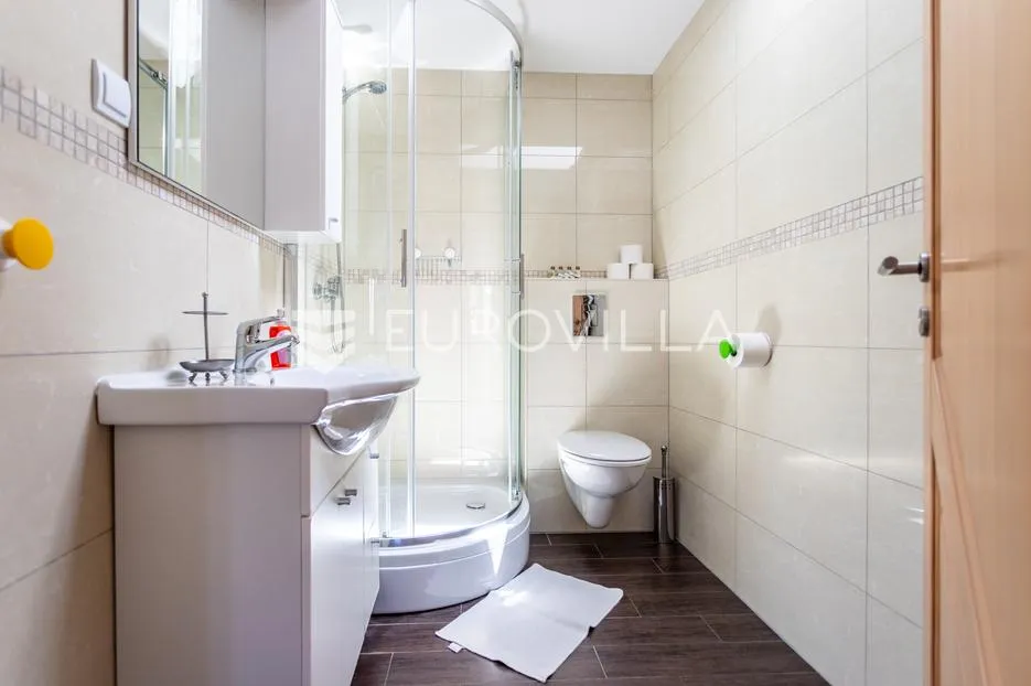 brač, bol, manji obiteljski hotel s restoranom, 1.000 m² - slika 18