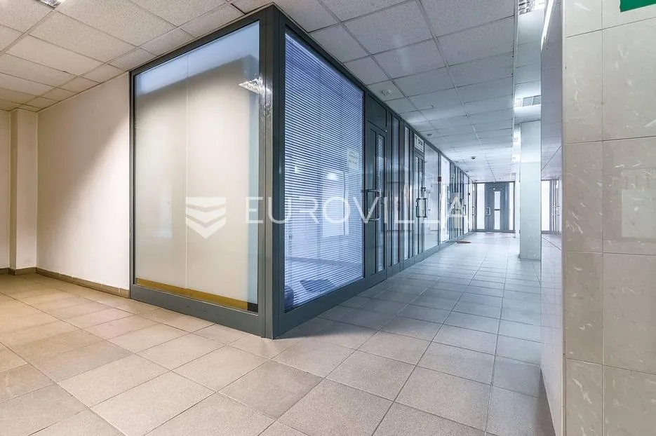 zagreb, martićeva ulica, poslovni prostor/ured, 25,55 m² - slika 4