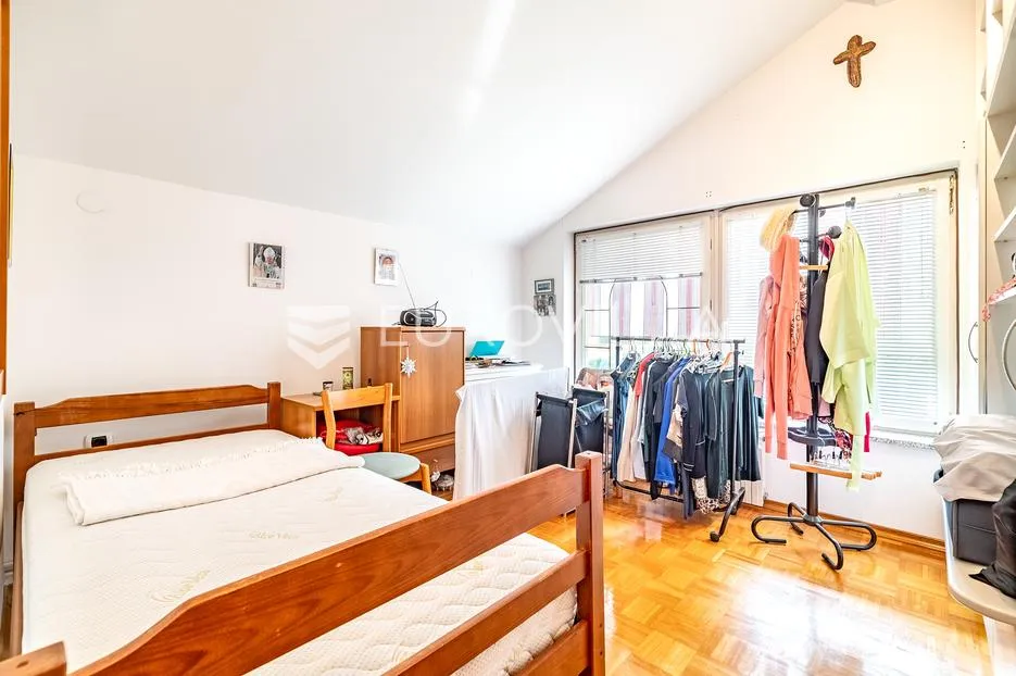 sveta nedelja, strmec, dvije obiteljske kuće, velika radionica i pomoćni objekti - slika 19