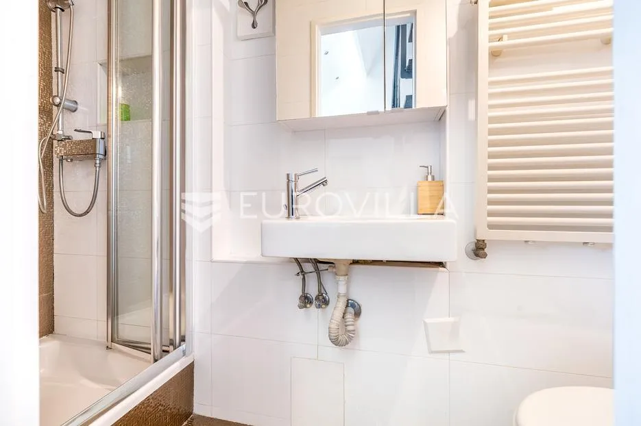 zagreb, maksimir, elegantan dvoetažan loft stan 35 m² - slika 6