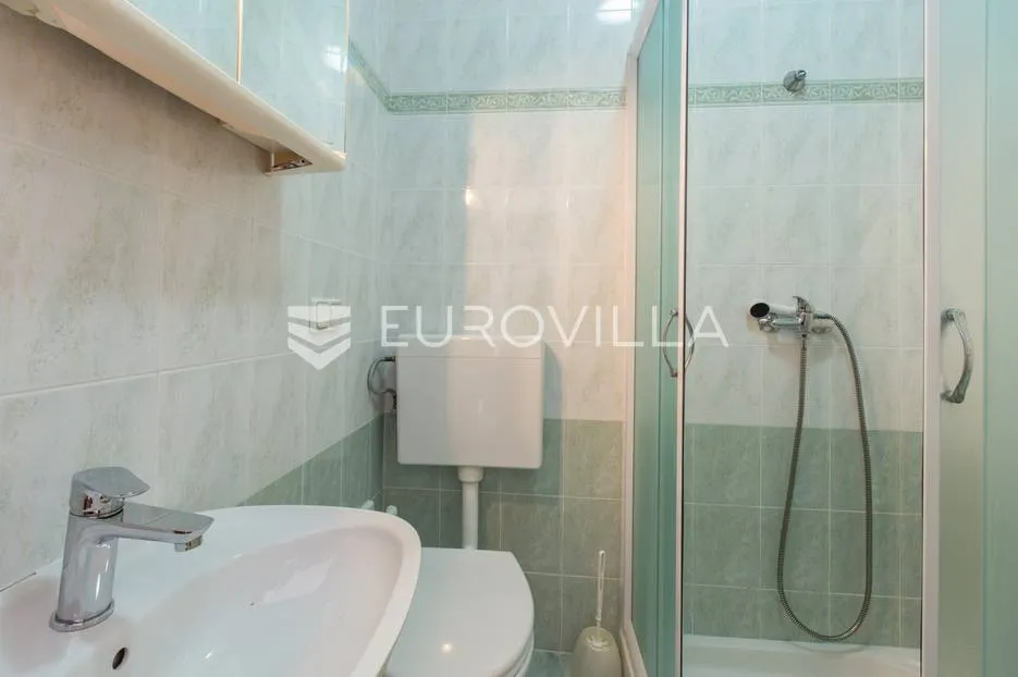 istra, rovinj, apartmanska kuća, 13 stanova, uhodani biznis, odlična prilika - slika 39