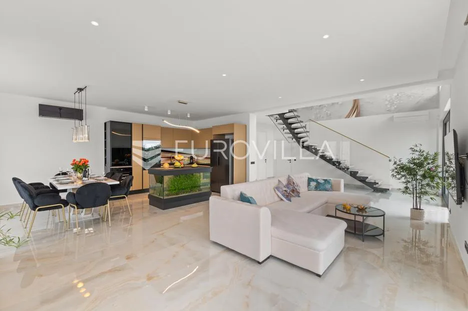 opatija okolica, mihotići, luksuzna vila 342 m² s infinity bazenom i wellnessom - slika 3