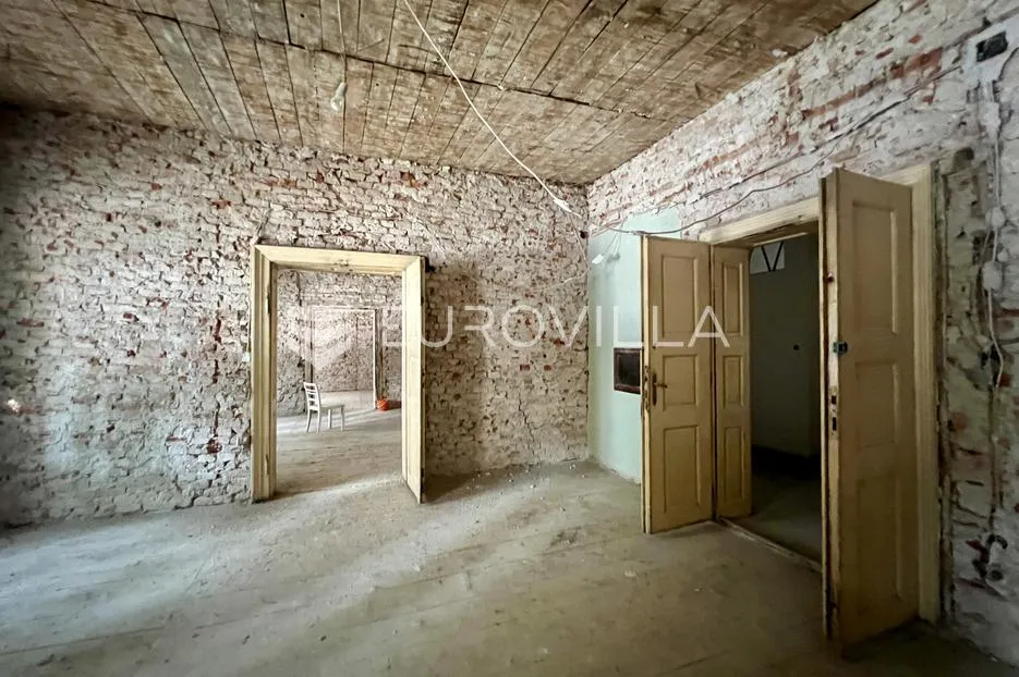 Vlaška ulica, peterosoban stan 164.25 m² podrum 100 m² - Zagreb