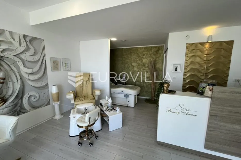 istra, rovinj, uhodani beauty studio u aci marini rovinj, prodaja poslovanja i inventara - slika 7