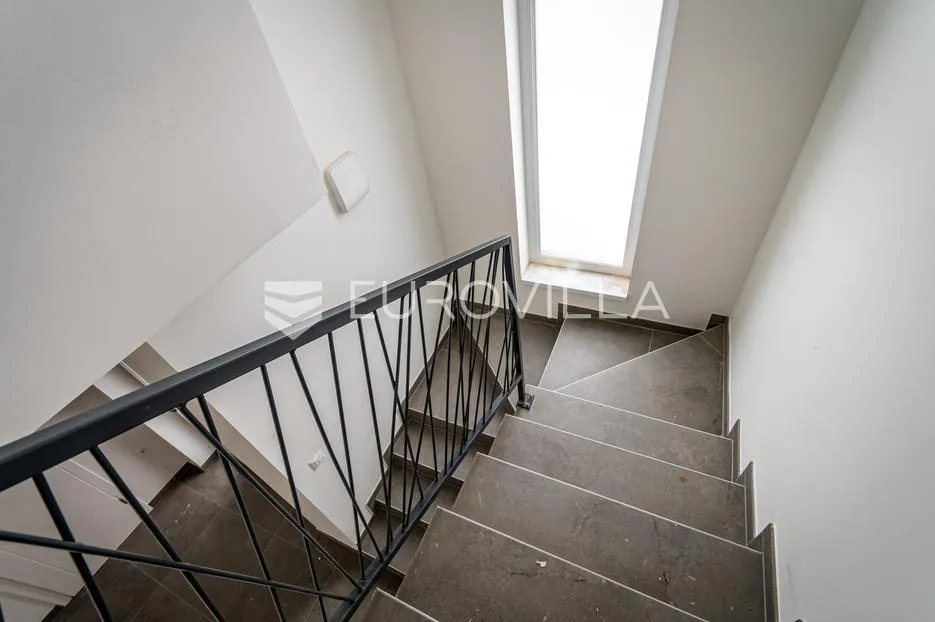 sračinec, četverosoban stan, površine 117,19 m², novogradnja - slika 10