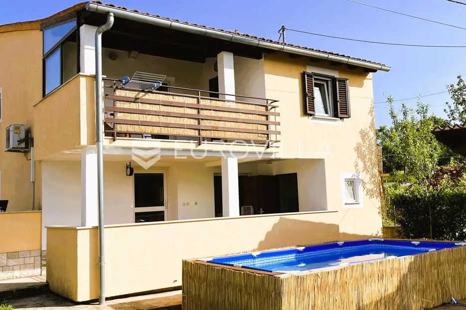 istra, motovun, prekrasna kuća sa dva stana i konobom - slika 24