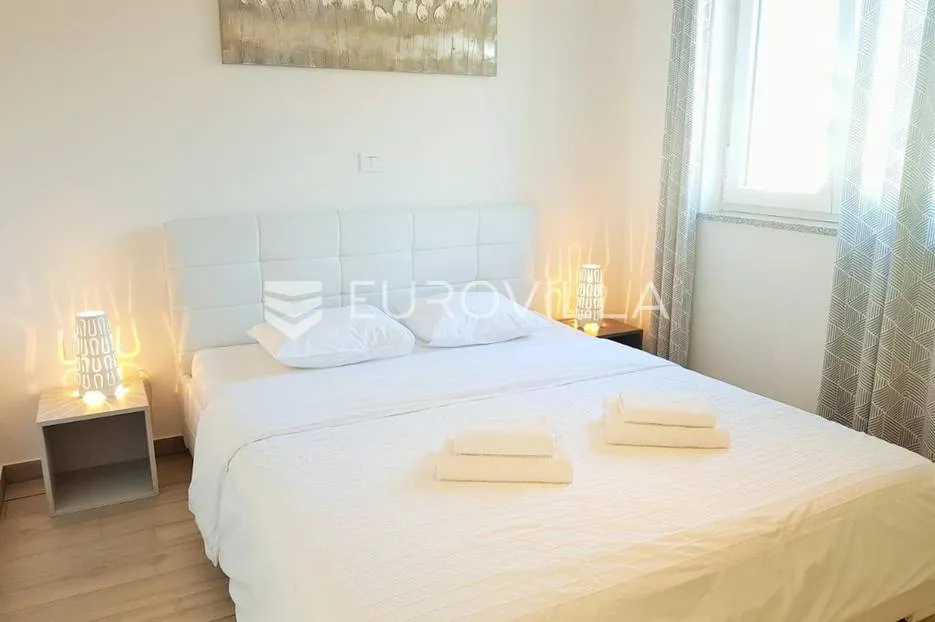premantura, kuća s četiri apartmana i bazenom - slika 10