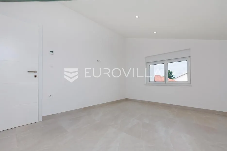 crikvenica, trosoban stan nkp 68 m² s panormaskim pogledom na more - slika 16
