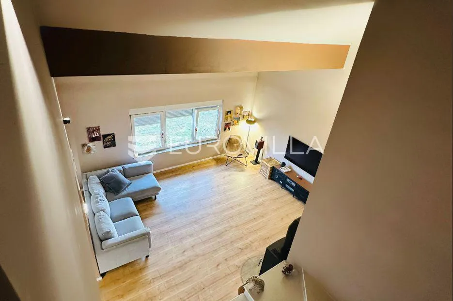 rugvica, oborovski novaki, prekrasna kuća 210 m² na zemljištu od 750 m² - slika 2