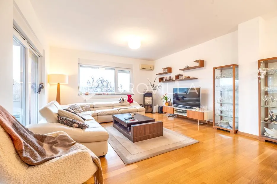 Zagreb, Jelenovac, predivan četverosoban stan površine 112 m²