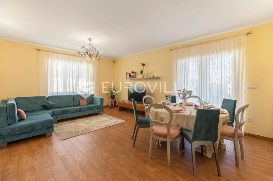 vodnjan, villa na mirnoj lokaciji s bazenom i vrtom - slika 14