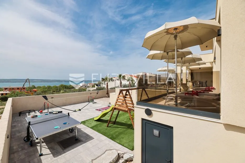 zadar, maslenica, luksuzna vila s bazenom i neometanim pogledom na more 254 m² - slika 68
