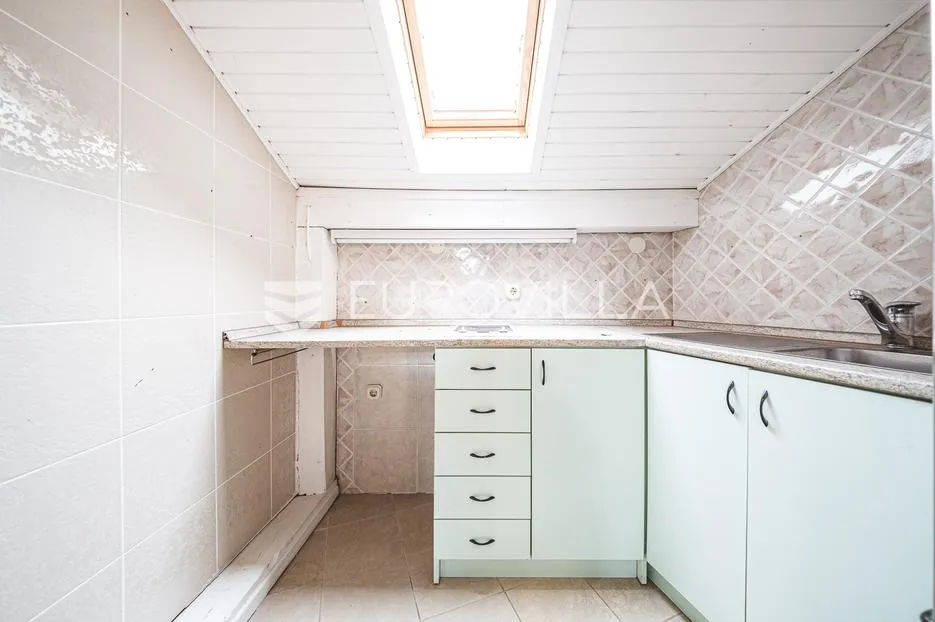 zagreb, pantovčak, peterosoban stan s neto korisnom površinom od 301 m² - slika 25