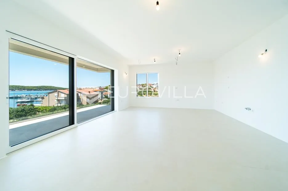 otok rab, barbat, moderan penthouse 107 m², krovna terasa - slika 7