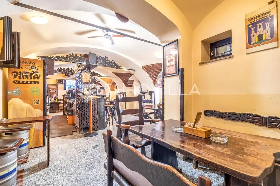 zagreb, strogi centar grada, poslovni prostor u prizemlju 110 m2 - slika 2