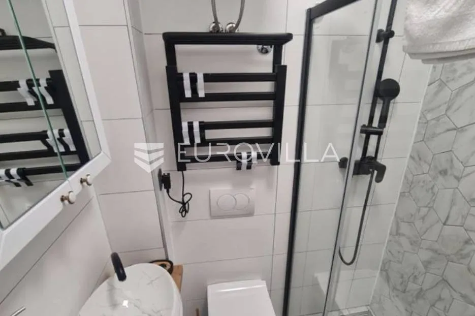 pula, centar, trosoban stan, neto korisna površina 40 m² - slika 13