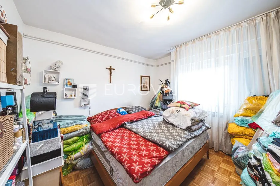 zaprešić okolica, brdovec, predivna kuća s 3 garaže 316 m² - slika 7