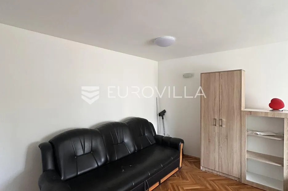 zagreb, prečko, uređen dvosoban stan s balkonom, 52 m² - slika 8