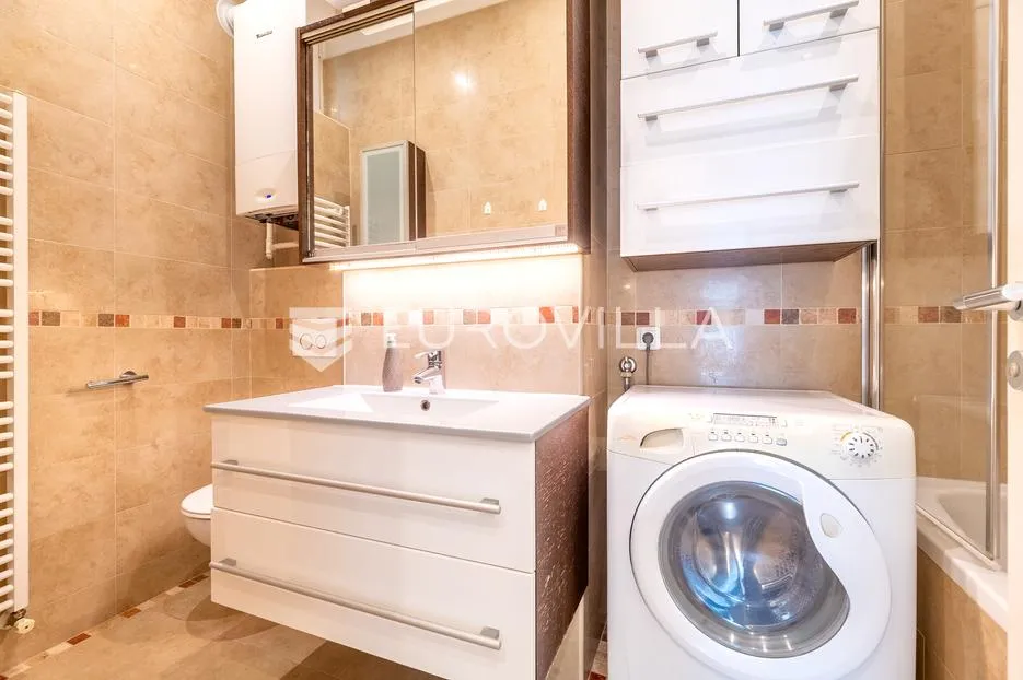 zagreb, petrova, odličan trosoban stan 65 m² s garažom, najam - slika 8