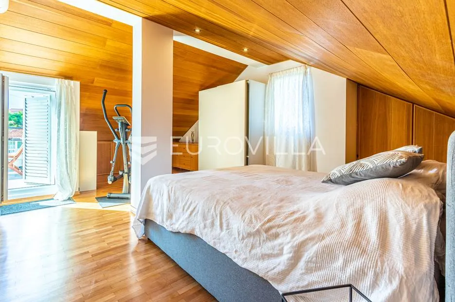 split, bol, moderan penthouse, 4 spavaće sobe - slika 27