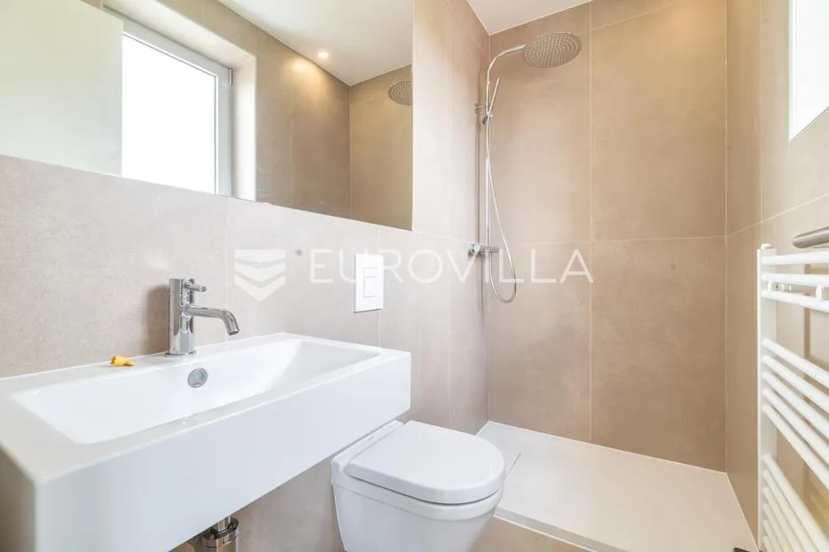 zagreb, gračani, novogradnja, dvoetažan peterosoban stan 228,66 m² s vrtom - slika 13