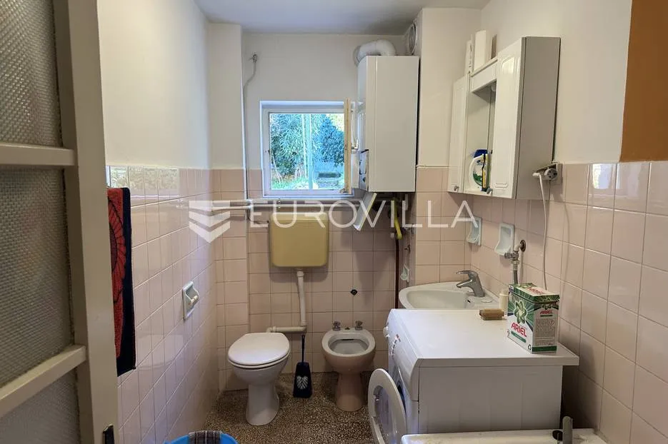 istra, pula - dvojna kuća nkp 150 m2 u neposrednom centru grada - slika 12