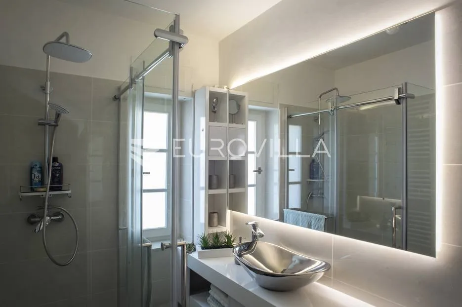 okolica zagreba, martinišće, prekrasna kuća 150 m² na zemljištu 3000 m² - slika 5