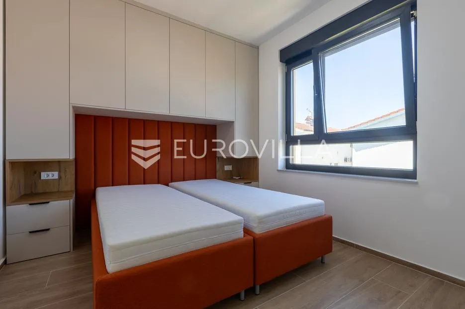 istra, poreč, suvremena kuća s privatnim vrtom, jacuzzijem i saunom - slika 16