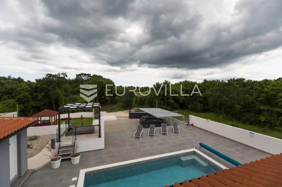 istra, svetvinčenat, moderna samostojeća kuća 155 m² s grijanim bazenom 32 m² - slika 29