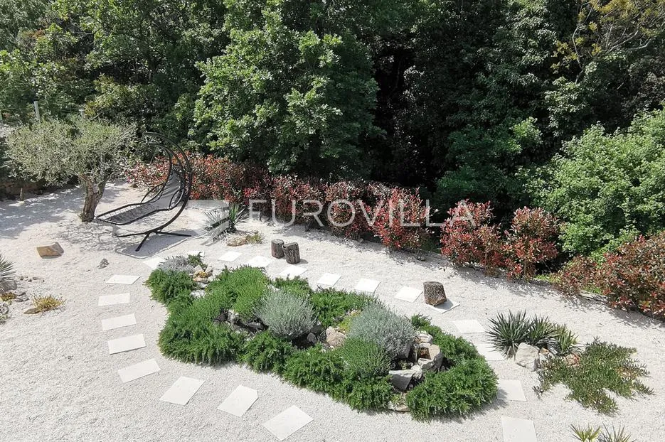 istra, labin, prekrasna vila s pogledom na more prepuna sadržaja - slika 43
