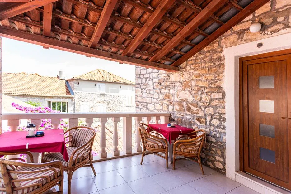 otok brač, kamena kuća s restoranom na vrhunskoj lokaciji - slika 4