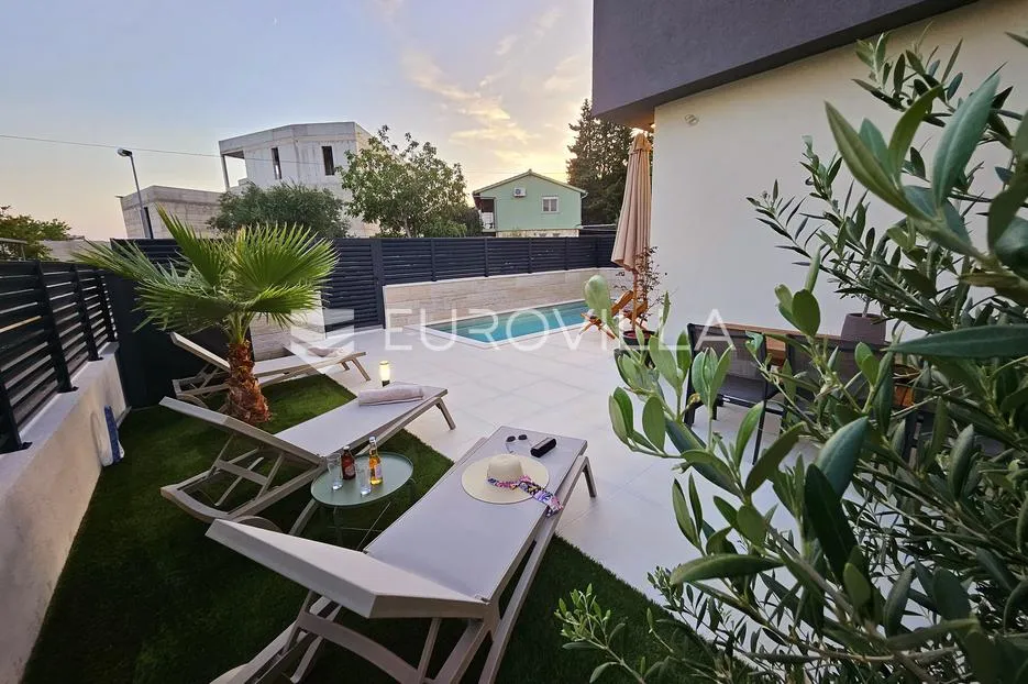 srima, novogradnja, vila s bazenom - slika 24