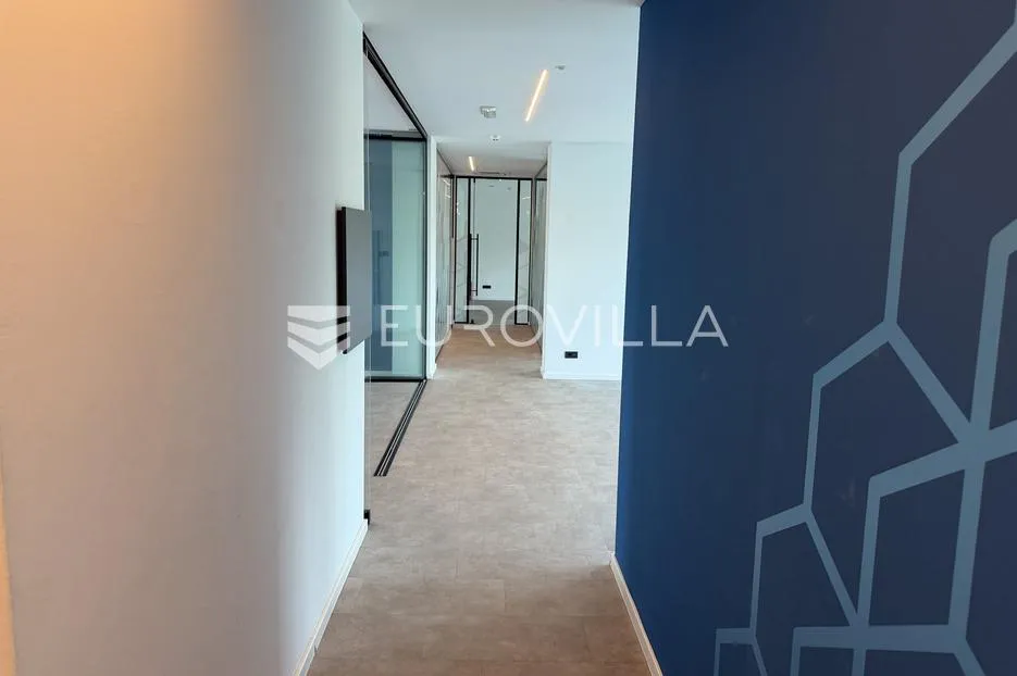 zagreb, radnička, moderan poslovni prostor 496,80 m² na 3. katu poslovne zgrade - slika 7