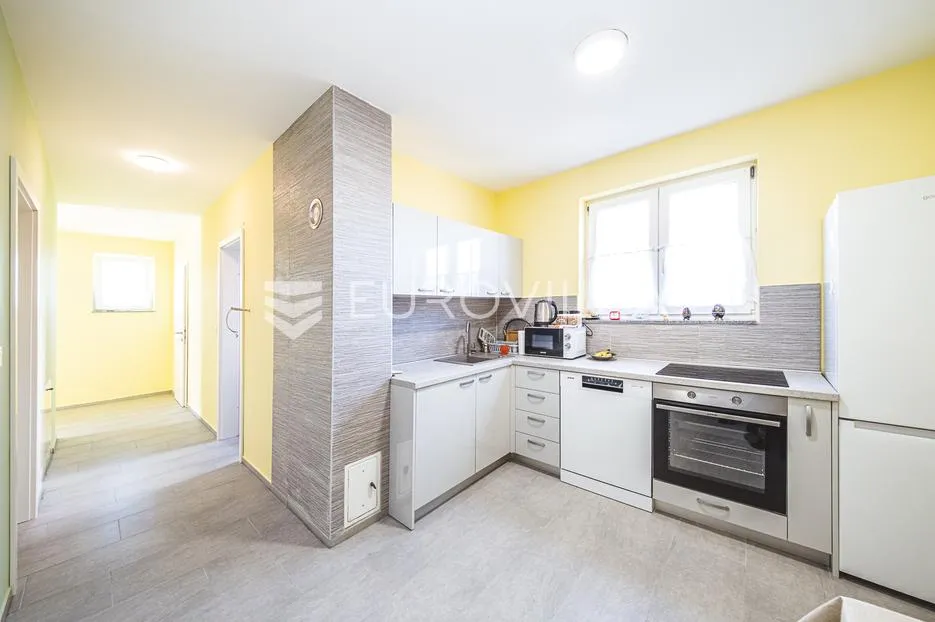 Zaprešić okolica, Prudnice, funkcionalna kuća 200 m²